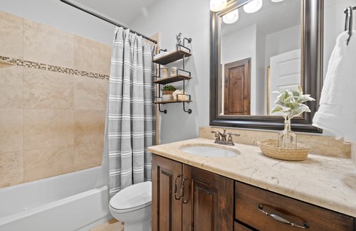 Midway House | Big home close to Park City, Sundance skiing, mountain biking, trails and lakes.