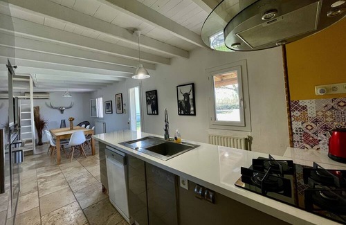 Arles House | Magnifique Gîte 10 Couchages au Cœur de la Camargue