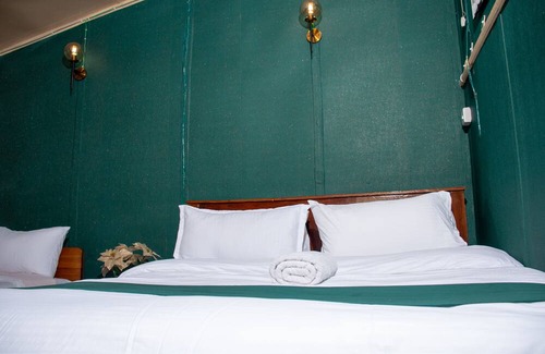 Shabab Cottage | Starry Nights Cottage -2 minutes to the Mall and 4 minutes from Nakuru Town!
