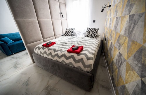 Old Town Apartment | 140 SQM Apartment with 4 units - GREAT FOR GROUPS