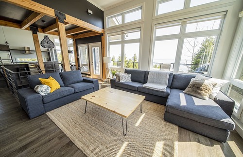 Saint-Joseph-de-la-Rive Ski Chalet | Le Contemporain Charlevoix - Spa, Fleuve et Calme