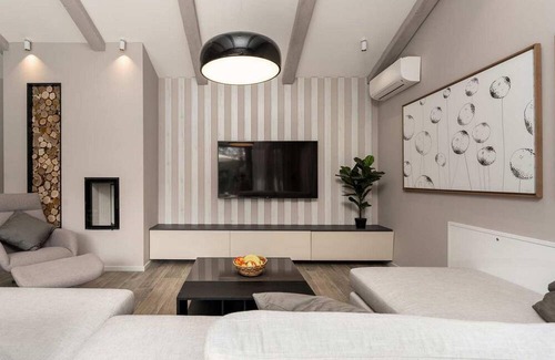 Kadumi House | Villa Ursaria, gorgeous villa for 8 guests with heated pool and wellness only 6 km from of Porec and
