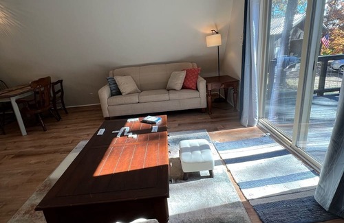 Oxford Cabin | Secluded A frame cabin close to many local attractions!