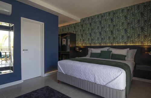 Tibau do Sul Bed & Breakfast | Luxury Suite - Sunset views, Pool + Jacuzzi