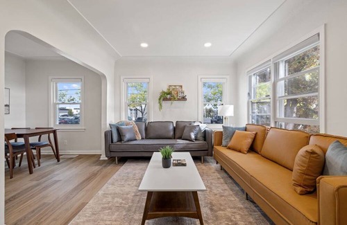 Billings House | Spacious 4-Bedroom Haven in the Heart of Billings: Your Ideal Home Awaits!