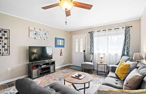 Hattiesburg House | *NEW* Cozy Retreat! 3-min to USM