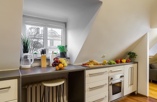 Nowe Miasto Apartment | Stylish apartment near Park Fontan