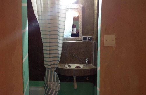 Souk Lakhmis Dades House | kasbah ifri