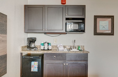 Myrtle Beach Condo | Cozy Ocean Front Paradise in Myrtle Beach