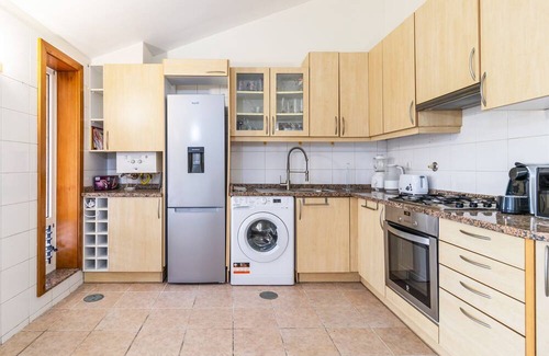 Sao Felix Da Marinha Apartment | São Felix Seaview Retreat by LovelyStay