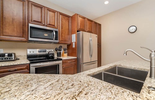 Crestwynd Bay Villa | 5 BD 5 BT villa in Windsor Hills Resort