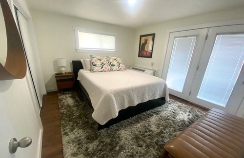 Carlton Apartment | Cozy apartment in Carlton with Private patio, AC.
