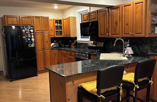 Algonquin House | Historic 3-bedroom house on the Fox River in Downtown Algonquin