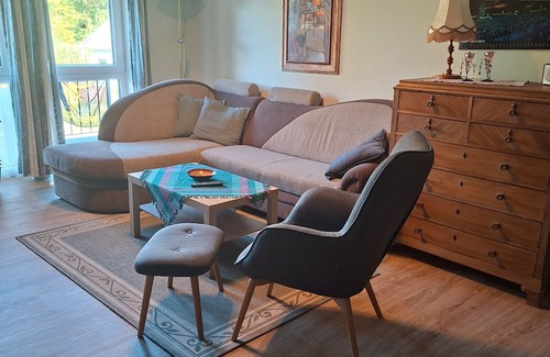 Bokelrehm Apartment | Apartment 'Upstairs' with Balcony and Wi-Fi