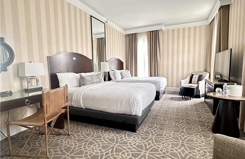 Manchester Hotel | 2 Rooms | Pool, Spa, and Golf Access in Scenic Vermont Village