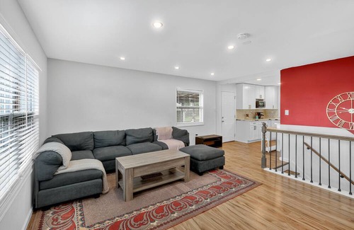Woodbridge House | NEW! Spacious Getaway Near DC & Potomac River