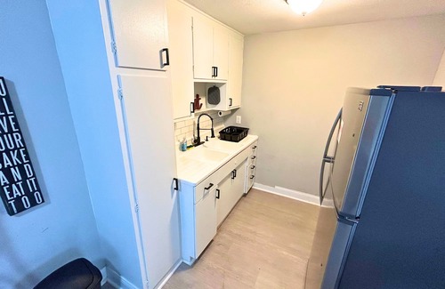 Johnstown House | 4-bedroom house in charming Johnstown with AC