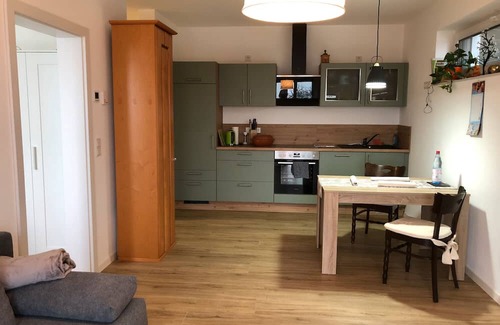 Oberelsbach Apartment | Apartment 'Am Rothen Hang' with Mountain View, Private Terrace and Wi-Fi