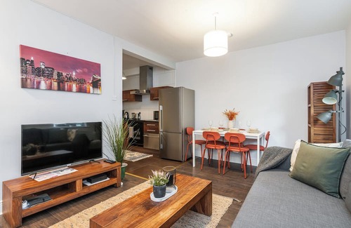 Portobello Apartment | Cozy 2 Bedroom Apt in Dublin City Centre Grafton Street - Free Parking