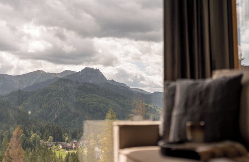 Zakopane Apartment | Bedroom with Stunning Mountain Views
