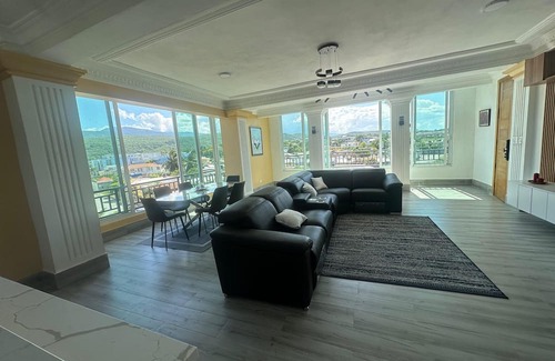 Barahona Apartment | 3-bedroom apartment in awesome Barahona with AC