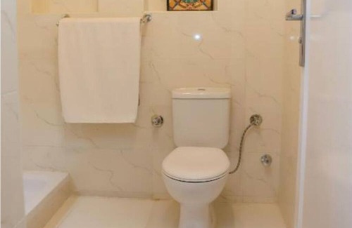 Luxor Apartment | El Hanna Valley View - Lovely studio with AC in historic Luxor
