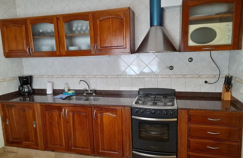 Ostende House | Chalet Anvers 8 persons, 4 rooms/Wi-Fi/Grill/Services/400mts from the sea