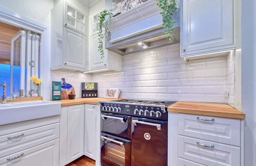 Scarborough House | Hamptons Beach House with Heated Plunge Pool
