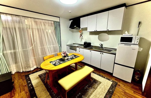 Fushimi House | Quiet residential area in Fushimi-ku, Kyoto. Both short/long term stays are welcome. 4 minute walk to subway station 3 stops to Fushimi Inari Taisha shrine Accommodates 2-10 people