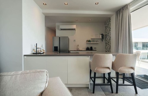 Willemstad Apartment | Oceanfront 3BR Top-Floor Suite by Bocobay