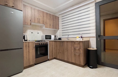 Cocody Apartment | Luxurious City Getaway: 5* Location - Free Private Chef + Airport Pickup