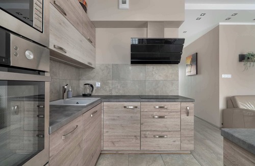 Stare Miasto District Apartment | Hawelańska 6A | Poznań | Spacious Apartment with Parking&AC
