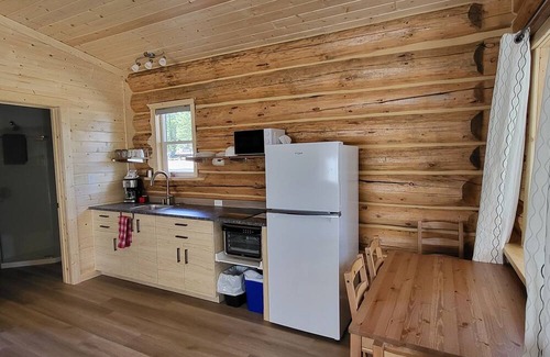 Division No. 9 Cabin | Mcdonald Cabin - Cozy Cabin Getaway!