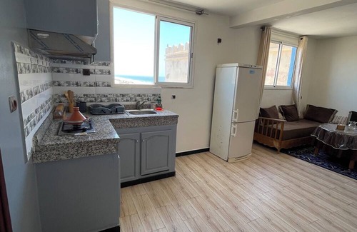 Sidi R'bat Apartment | Spacious apartment with sea view