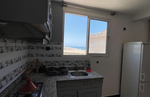 Sidi R'bat Apartment | Spacious apartment with sea view