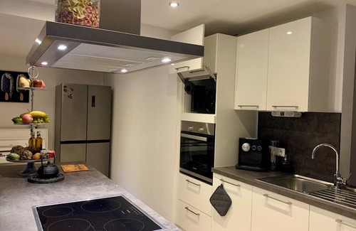 Region Hannover District Condo | Guest apartment in Burgwedel City, for business and family, 6 persons