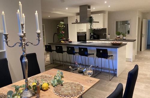 Region Hannover District Condo | Guest apartment in Burgwedel City, for business and family, 6 persons