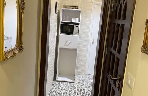 Downtown Cairo Apartment | ~Sunny Vintage Haven" Dual Balcony, Panoramic View