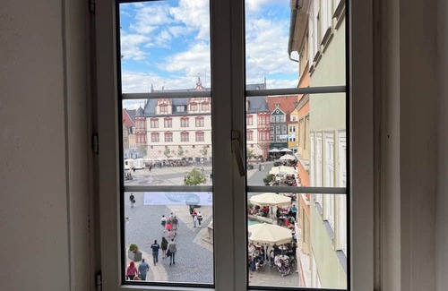 Coburg Apartment | DREAMZzz Suite with a view of the market square l center