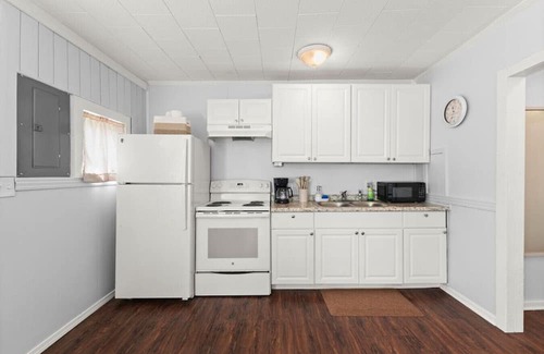 Whitmore Lake Cottage | Cottage w/Lake Access Unit 4