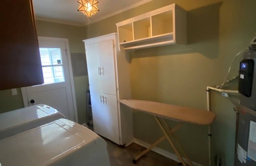 Southeast Eugene House | Charming South Eugene home with huge, enclosed yard!