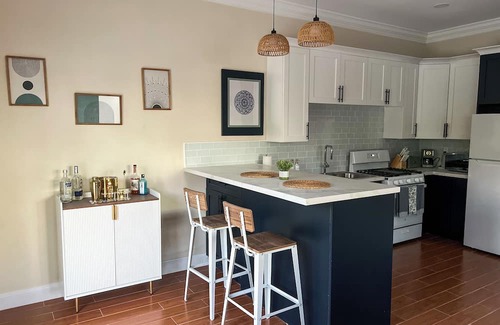 Gambier Condo | 2-bedroom Condo in Nassau near Beach and Airport