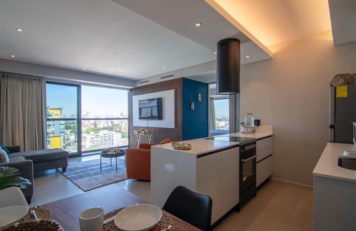 Americana Apartment | New apartment in Chapultepec area with beautiful views *no parking*.