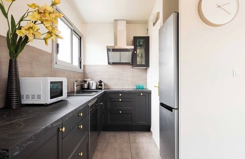 Moliere Vauban Apartment | Cosy modern apartment -1BR-4P- Place Edgar Quinet