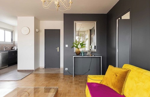 Moliere Vauban Apartment | Cosy modern apartment -1BR-4P- Place Edgar Quinet