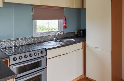 Clacton-on-Sea Cottage | Praise Machine Caravan Experience
