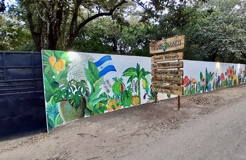 El Gigante Villa | Beachside Escape in El Gigante | Yoga, Hammocks and Walk to Beach