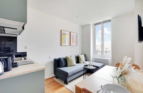 Centre Apartment | Modern Apartment - 1BR-4P - Near Paris