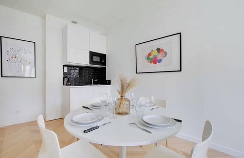 Centre Apartment | Cosy Apartment - 1BR- 4P - Near Paris