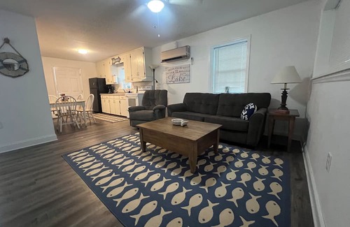 Clarksville House | Dockside Dreamz- Full duplex lake fun for 12